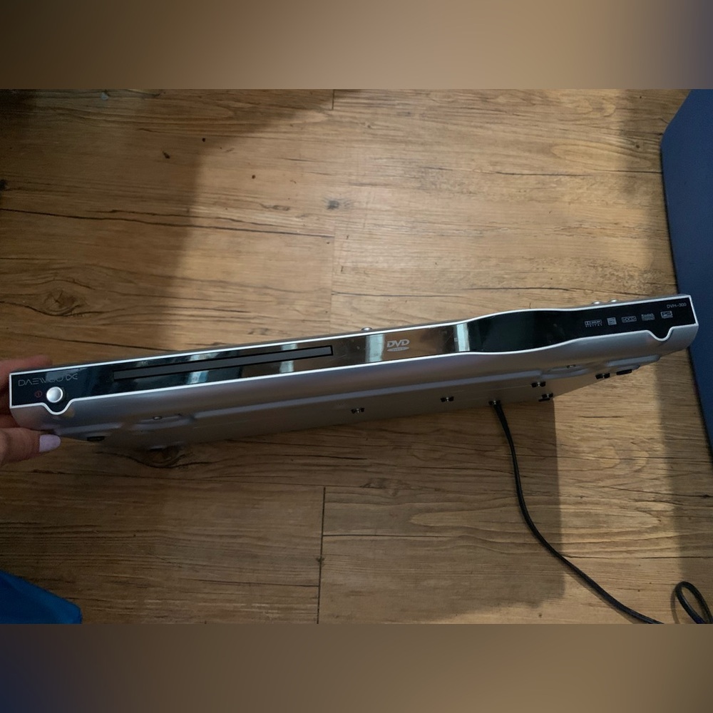 DAEWOO Model DVH-300 Silver DVD Player Full size Not Working / Parts (No Remote)